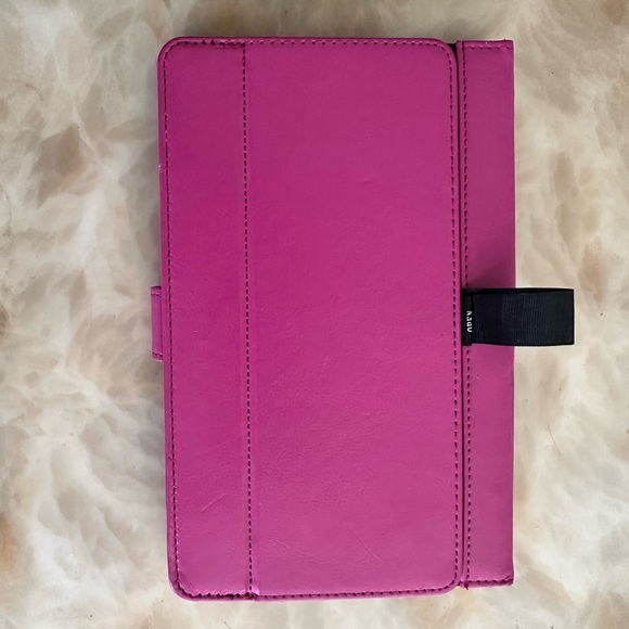 Hot Pink Keyboard w/ USB - Picture 3 of 5